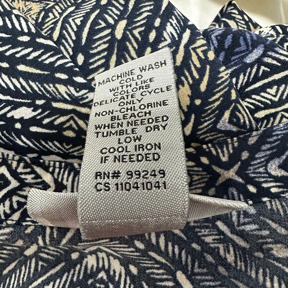 Catherines Button Up Shirt 26/28W Top Womens 3X Blue Tan White Pockets V Neck - Picture 8 of 8